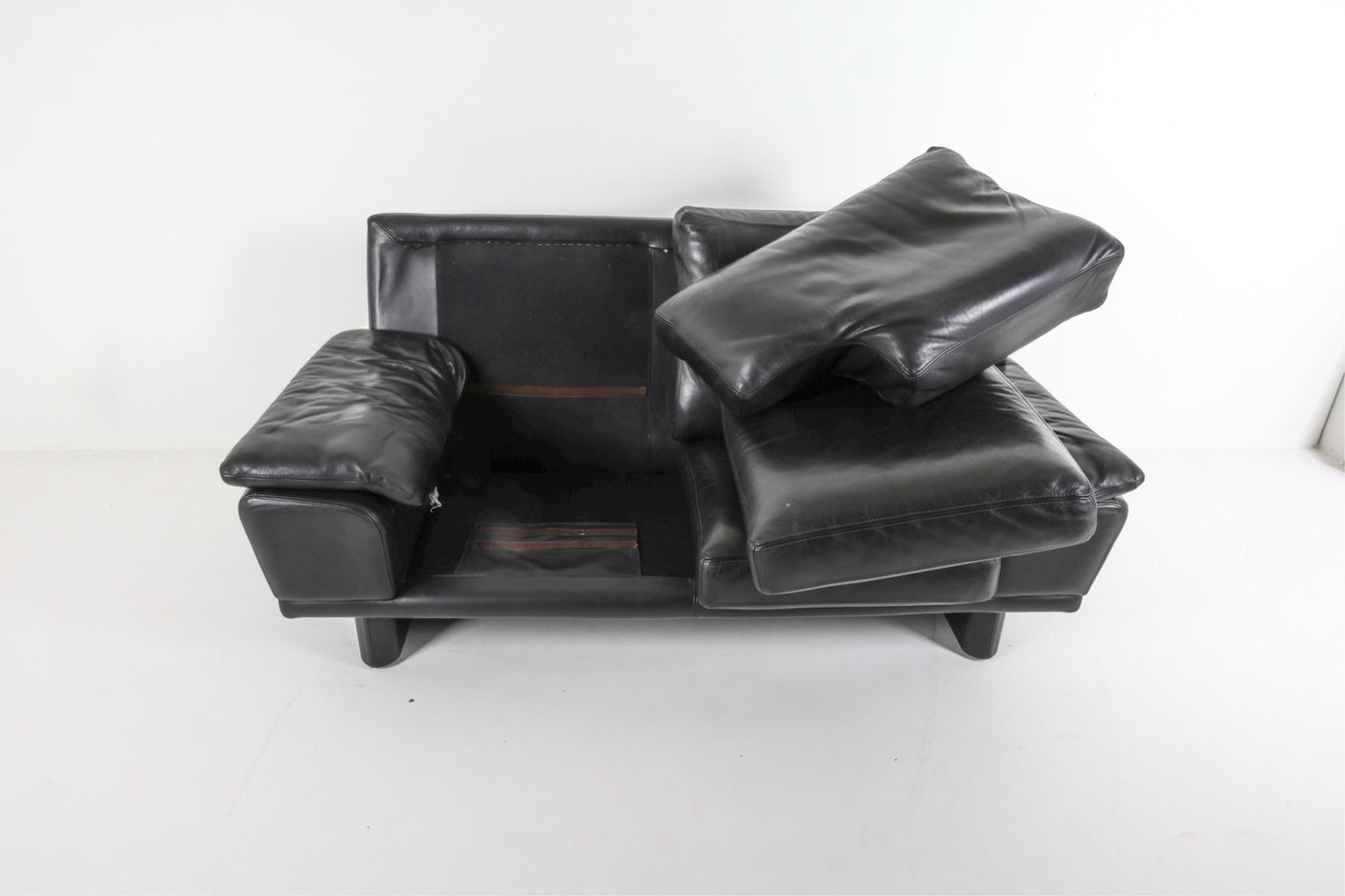 Black Leather Sofa Couch Postmodern Black Vintage Leather Postmodern Living Room Set Black Leather Sofa style of Roche Bobois Black Leather