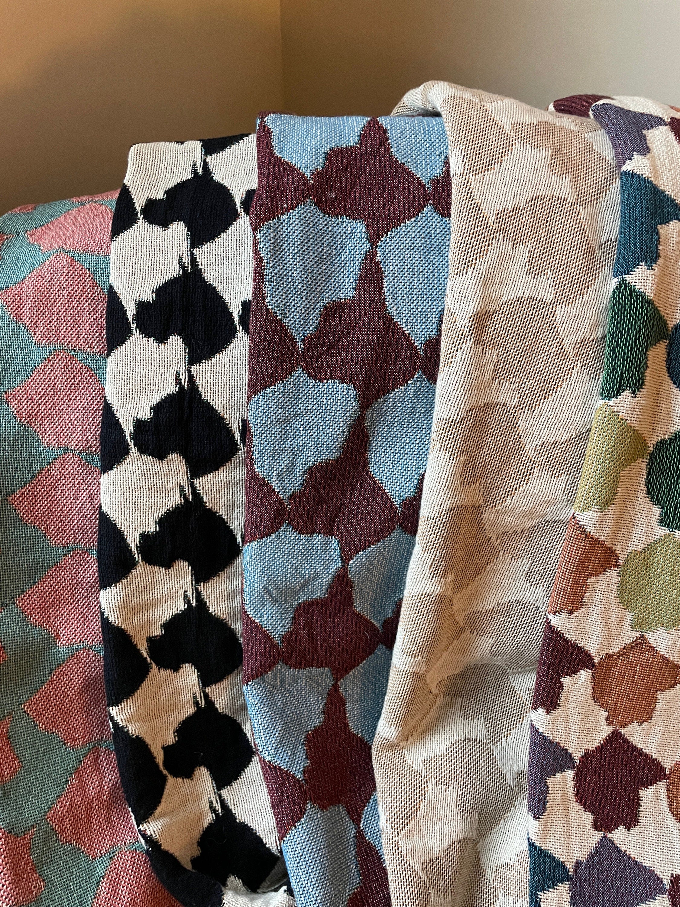 Custom Pet — Woven Blanket