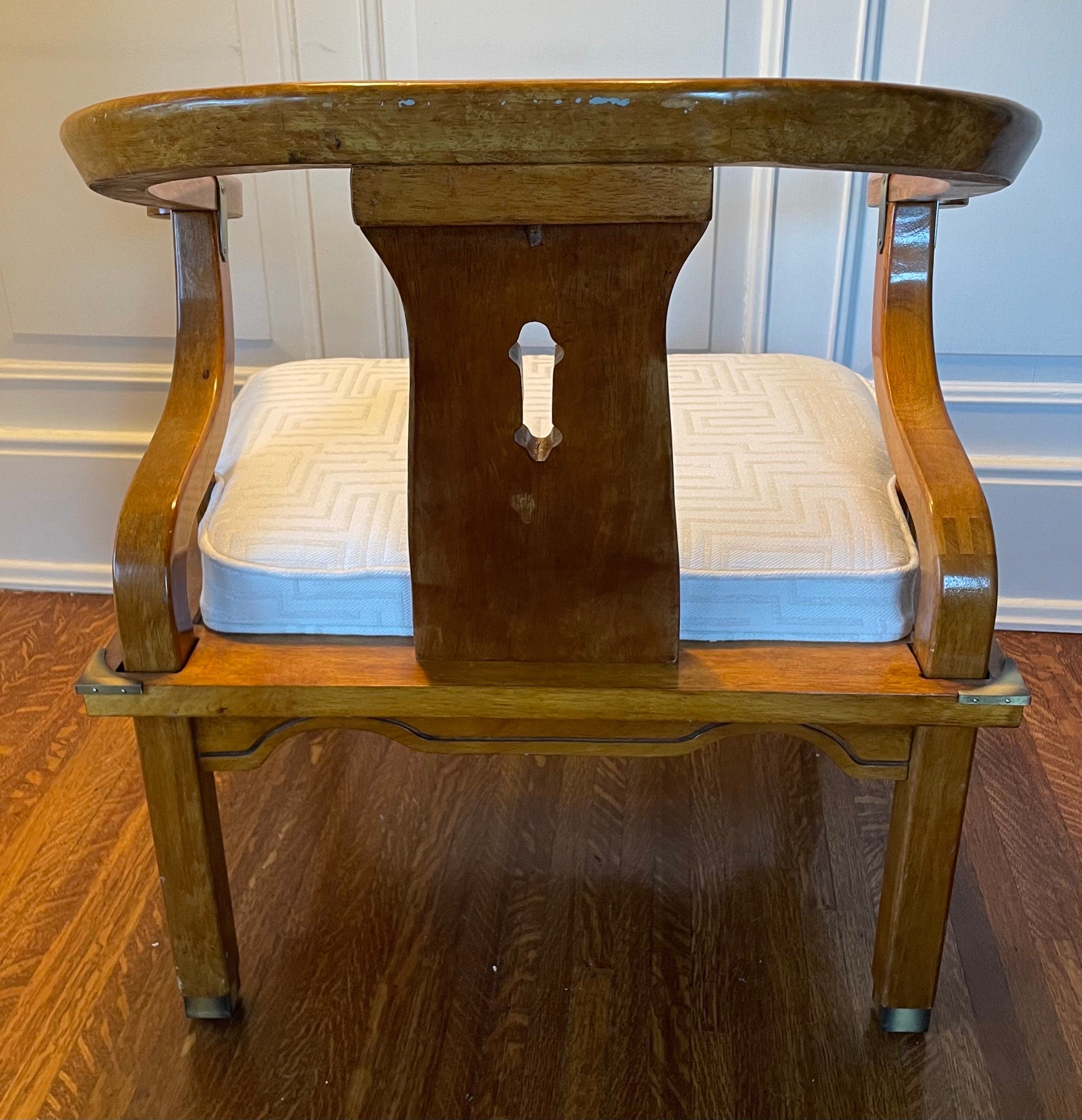 Chinese Ming Style — Horseshoe Chair
