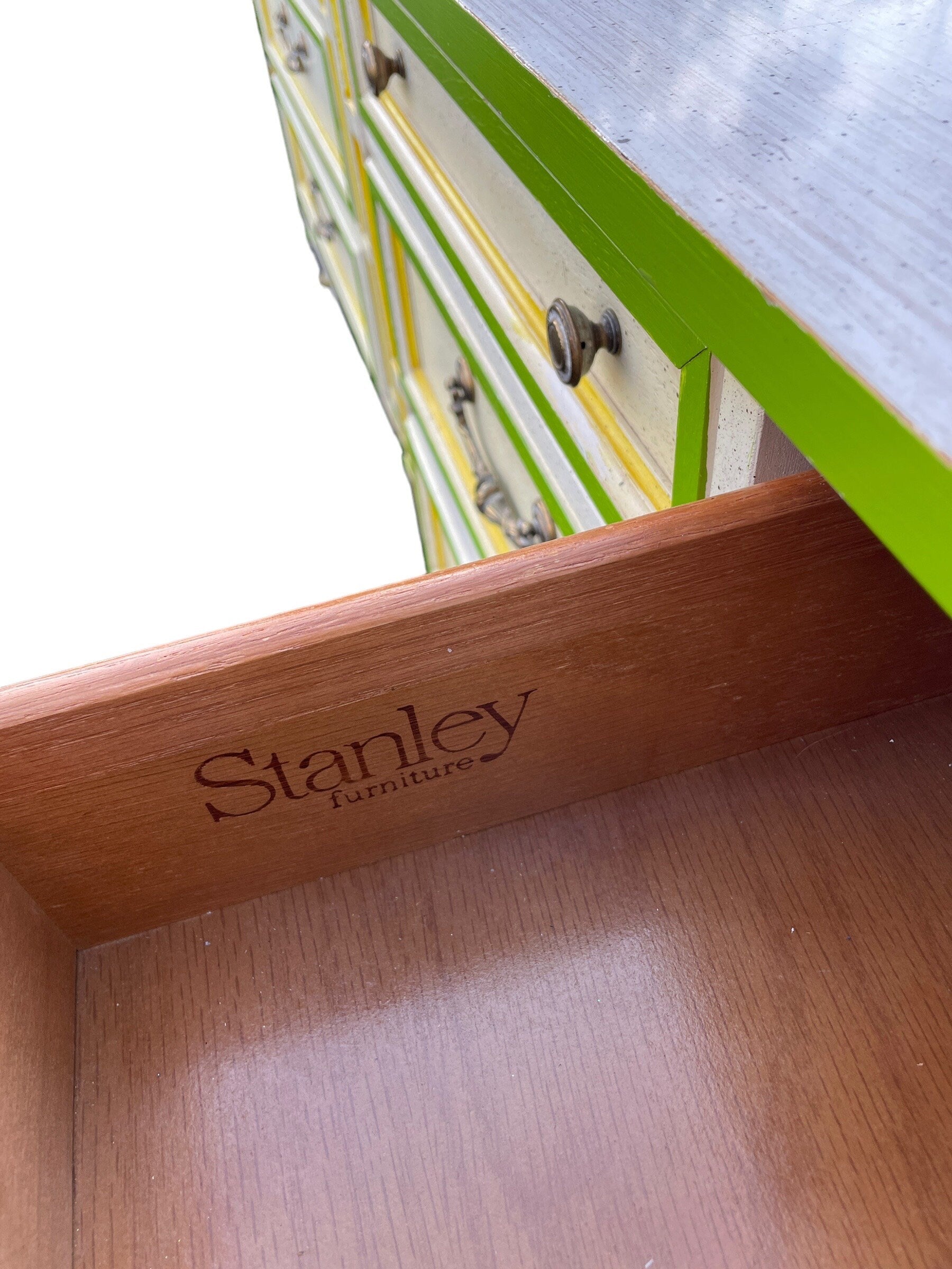 Stanley — Dresser
