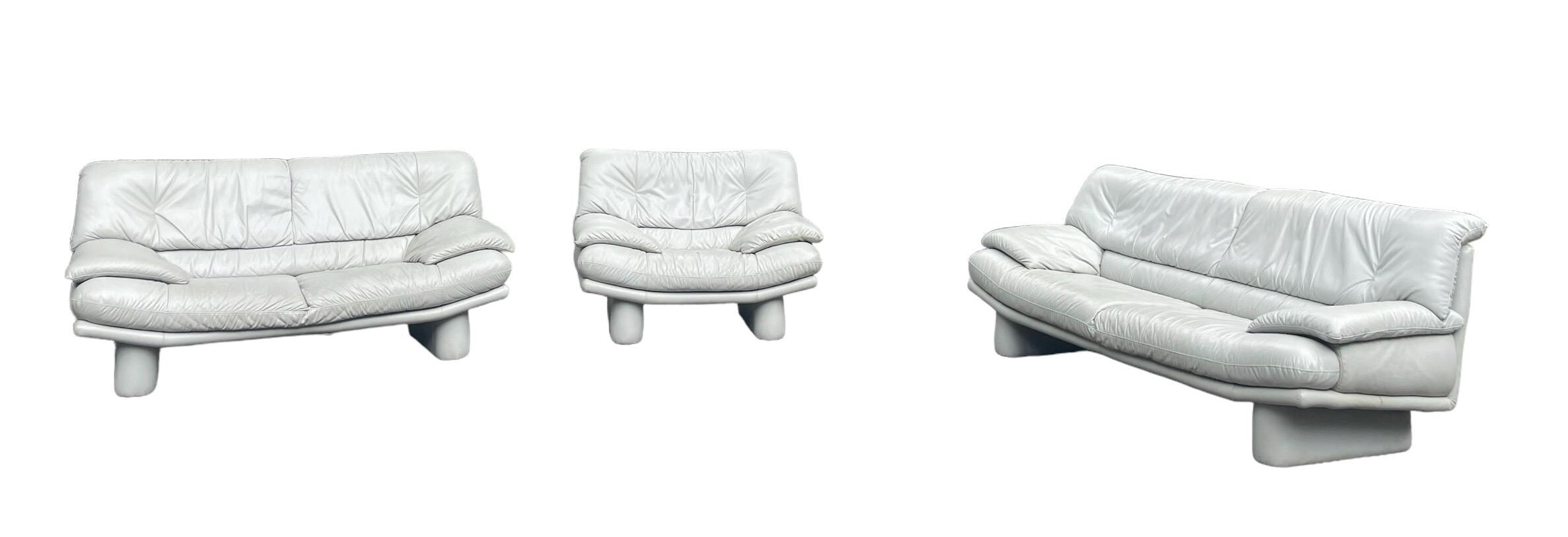 Nicoletti Salotti Style — Leather Sofa