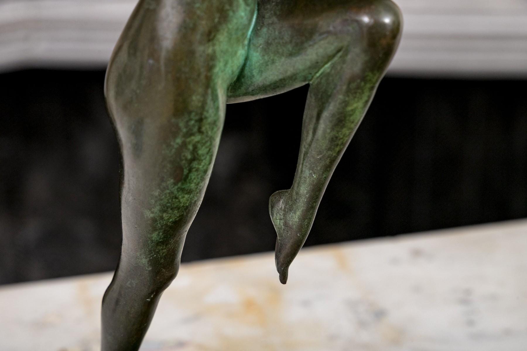 Art Deco — Bronze Sculpture