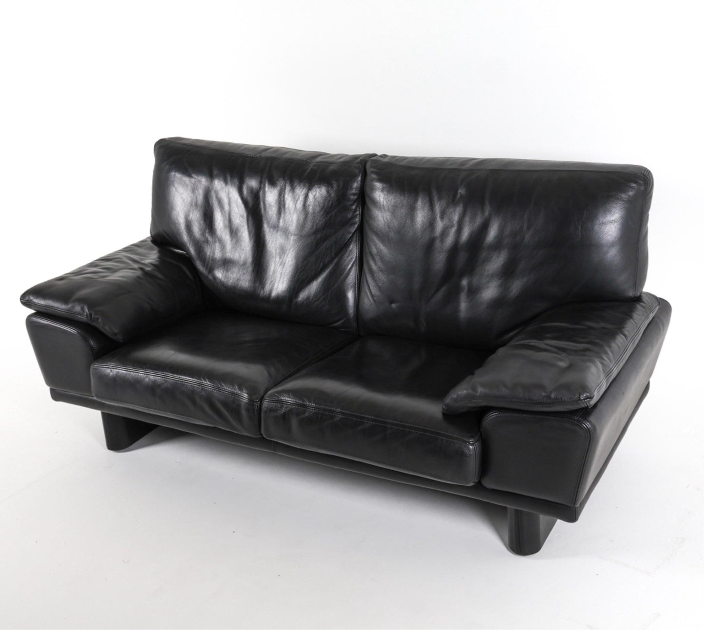Black Leather Sofa Couch Postmodern Black Vintage Leather Postmodern Living Room Set Black Leather Sofa style of Roche Bobois Black Leather