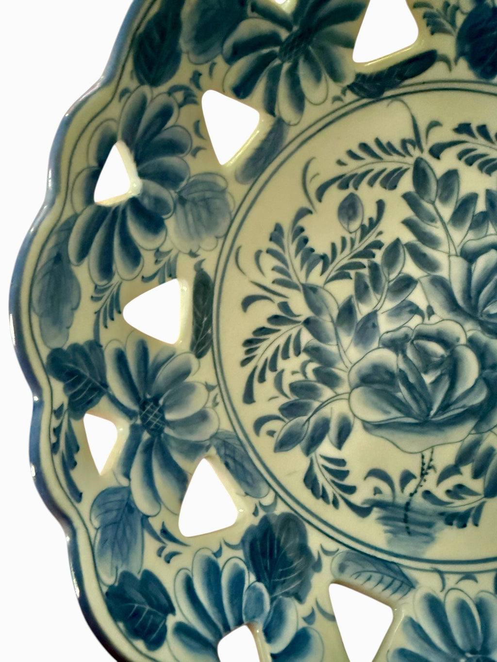 Maitland Smith — Porcelain Bowls