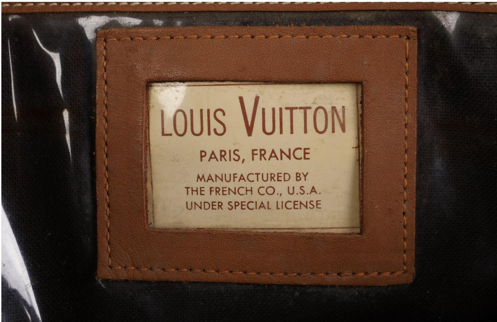 Louis Vuitton — Travel Bag