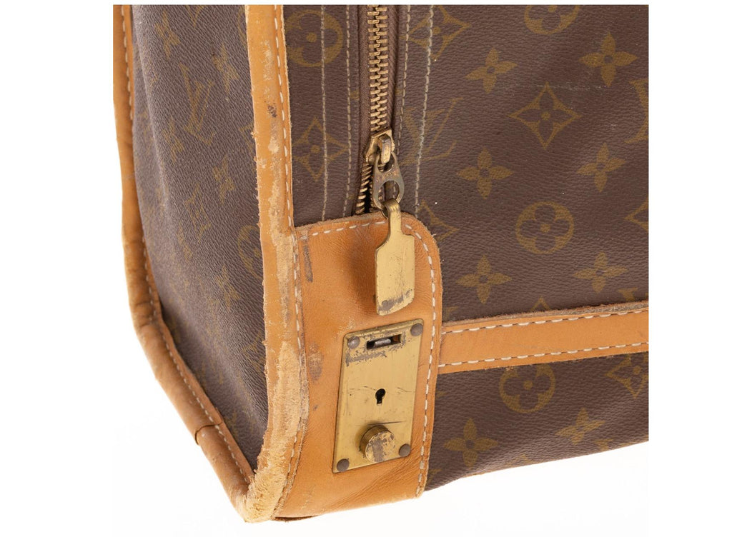 Louis Vuitton — Pullman Suitcase
