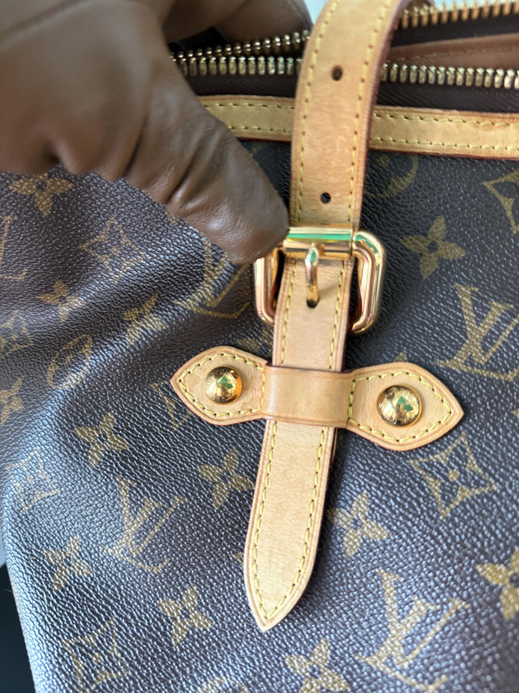 Louis Vuitton — Palermo GM Tote