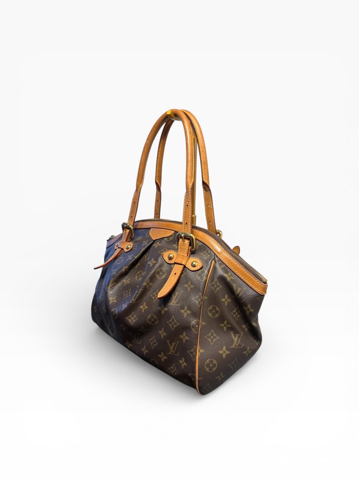 Louis Vuitton — Tivoli GM Tote