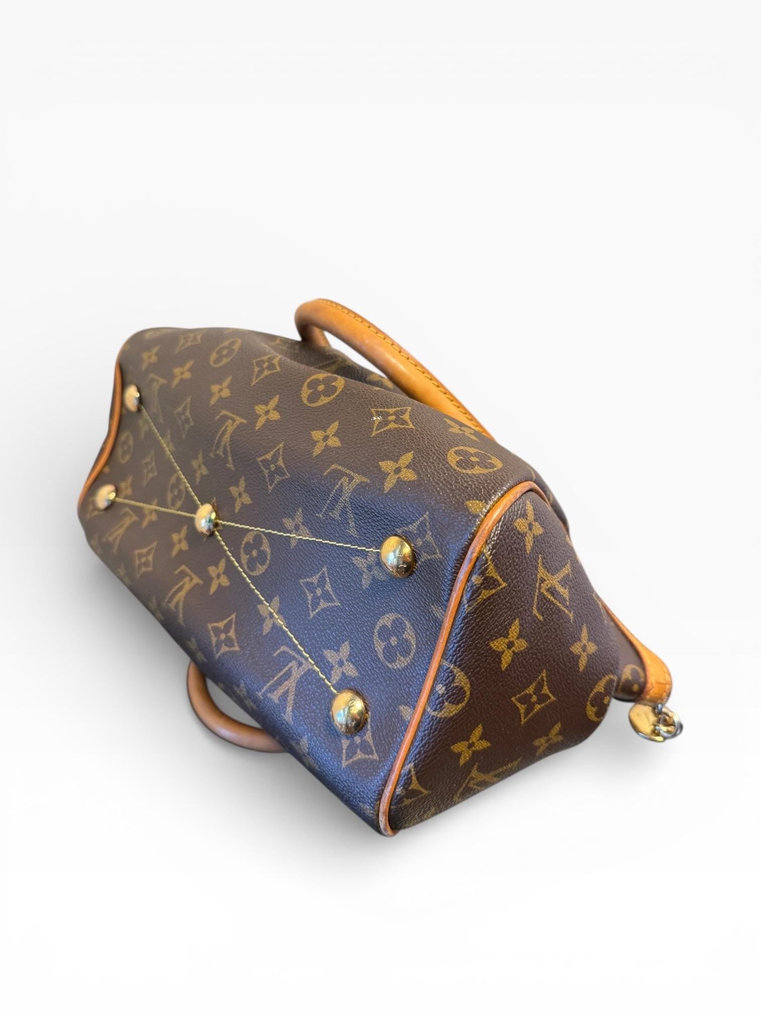 Louis Vuitton — Tivoli GM Tote
