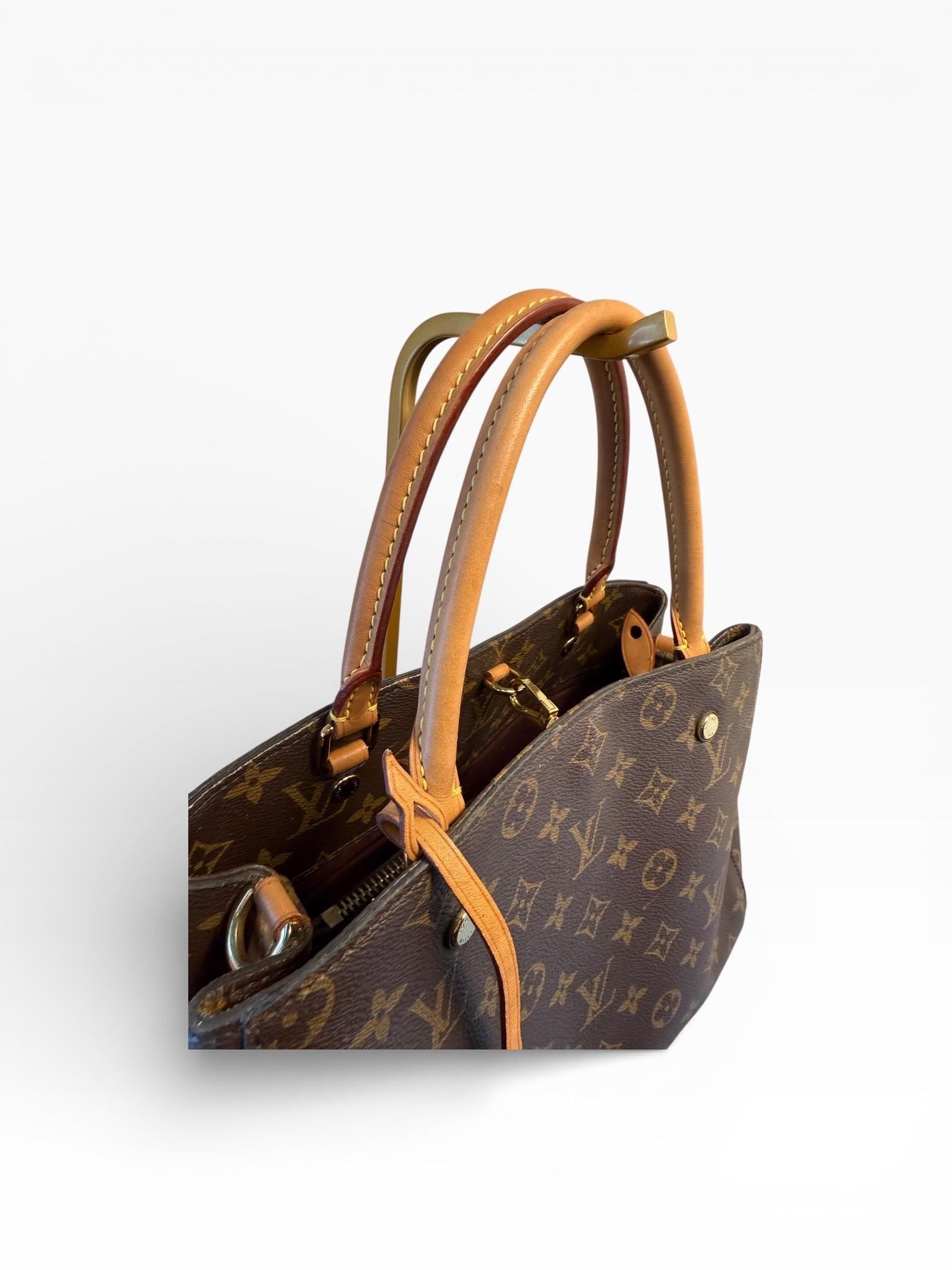 Louis Vuitton — Montaigne MM Bag