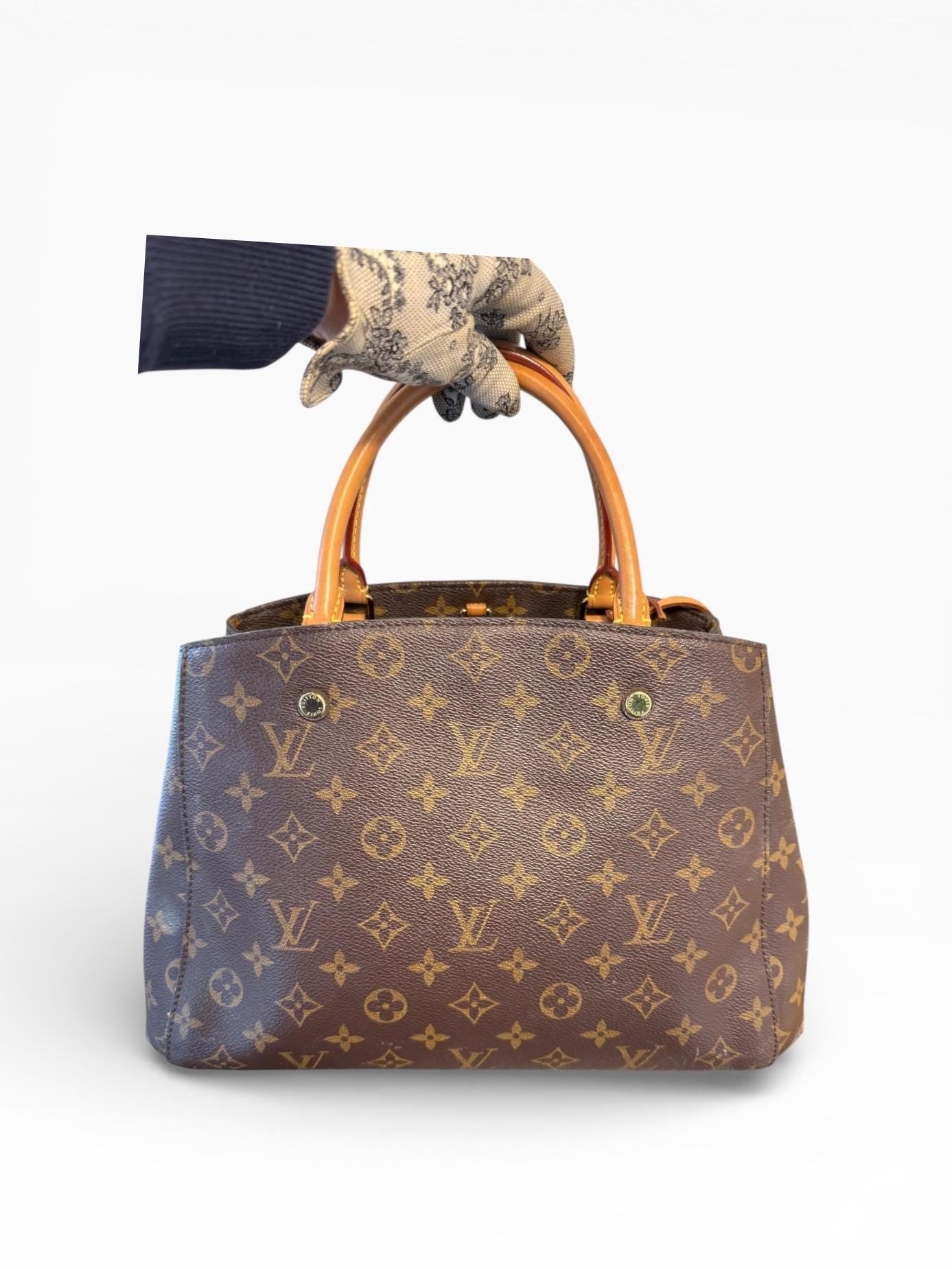 Louis Vuitton — Montaigne MM Bag