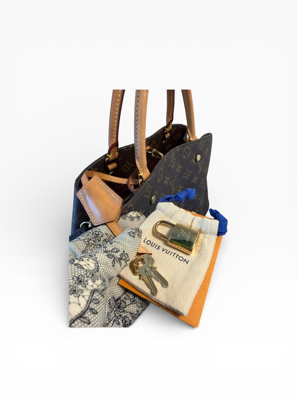 Louis Vuitton — Montaigne MM Bag