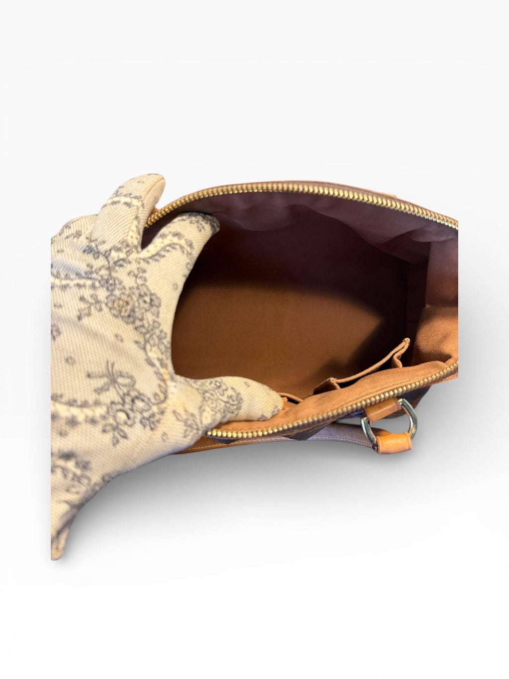 Louis Vuitton — Tivoli PM Bag